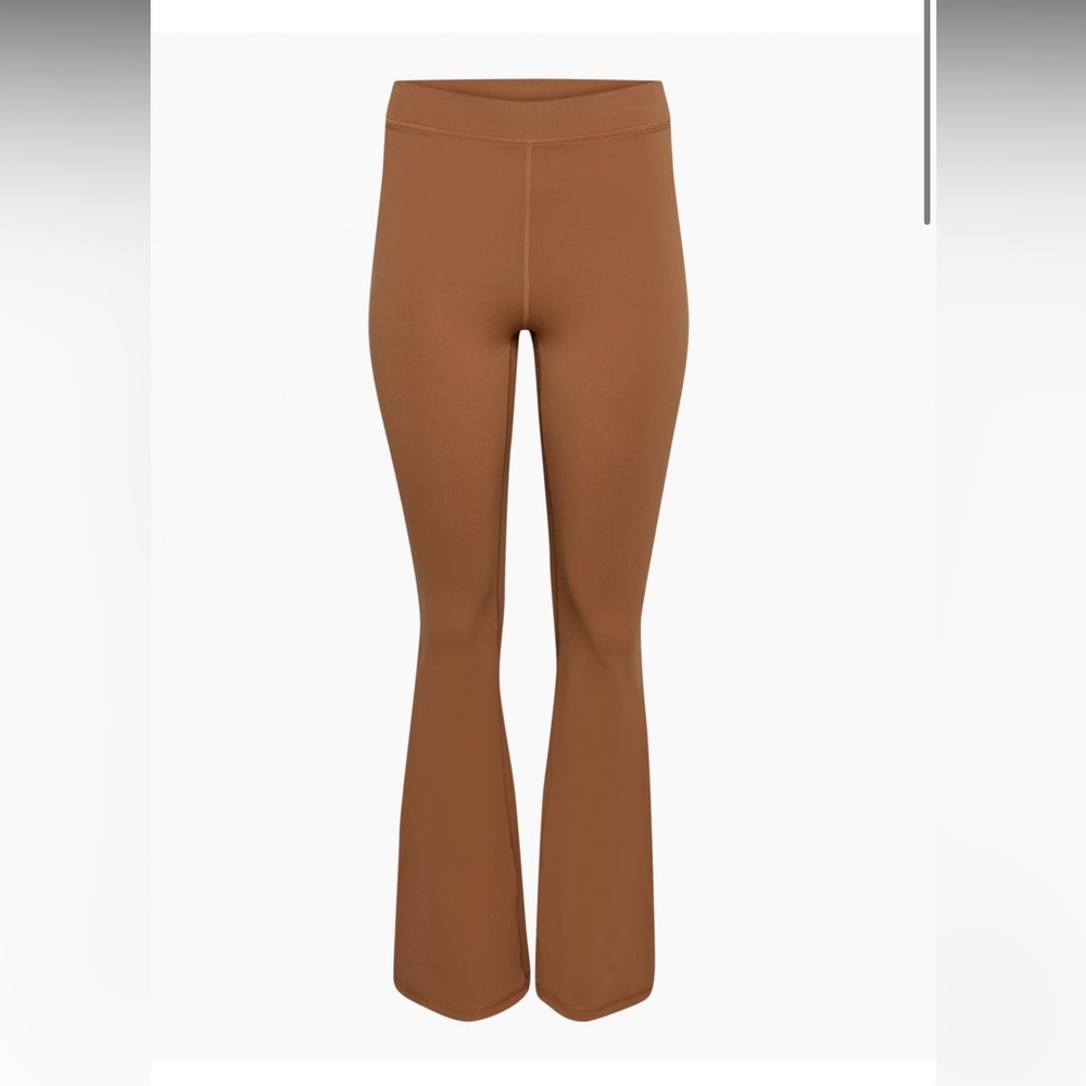 Aritzia Wilfred Free Tulip Pant